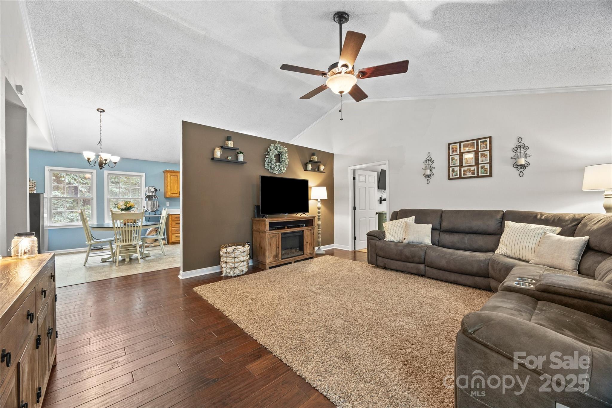 Pineland - Residential