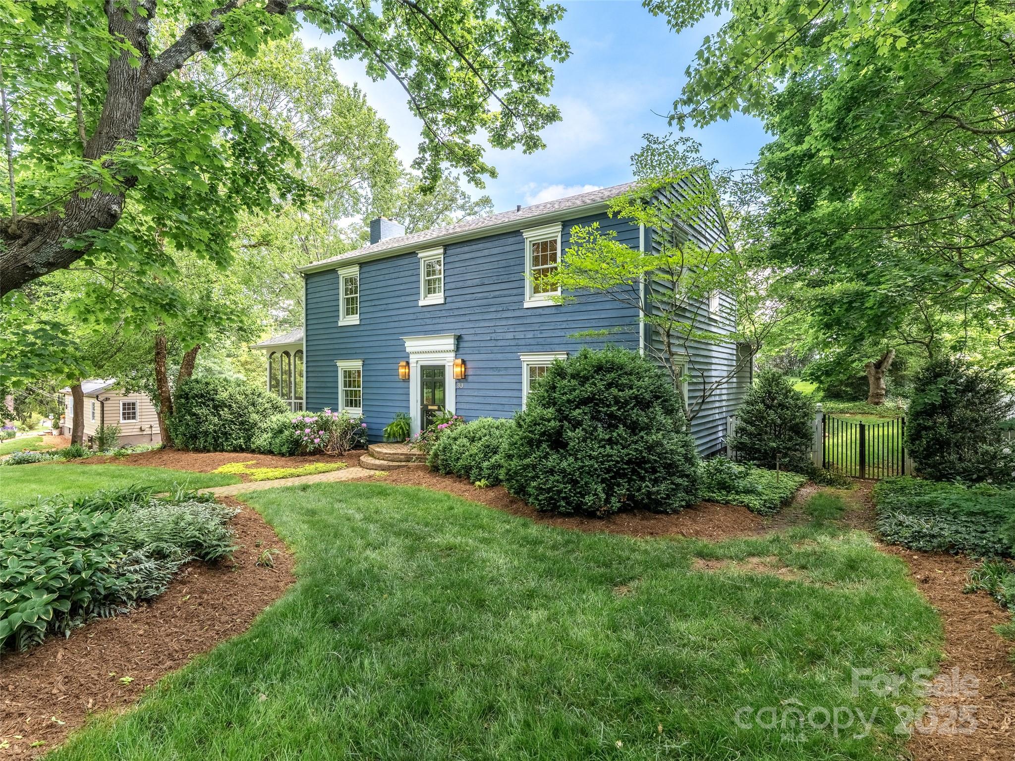 33 Mount Vernon Place