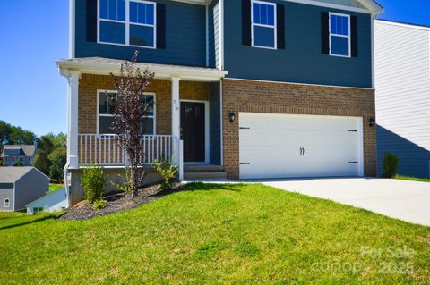 Photo of 576 Country Oak Drive, Asheville, NC 28804 (MLS # 4328897)