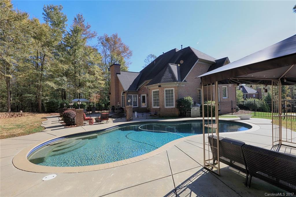 Roxbury - Residential