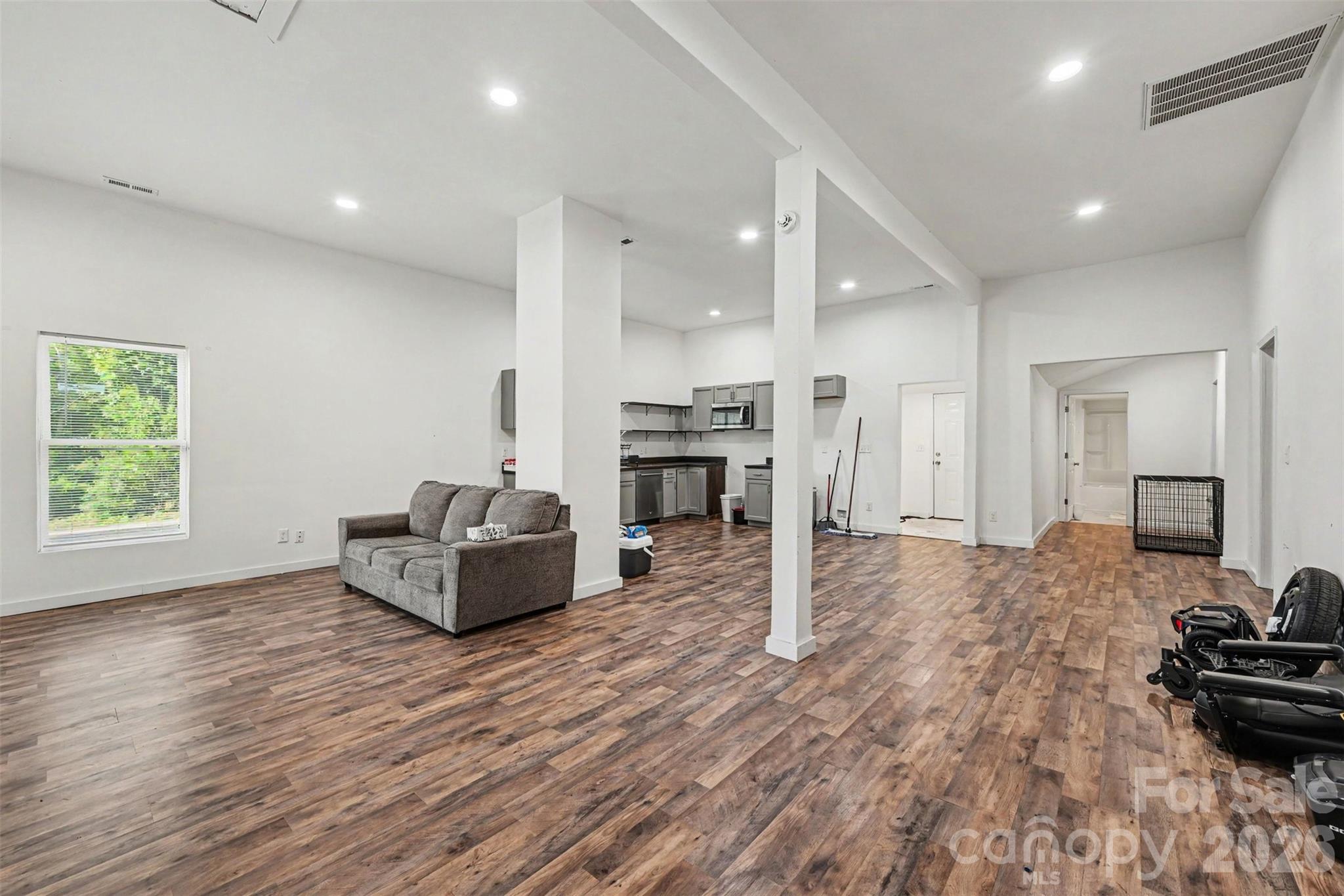 420 Clegg Street