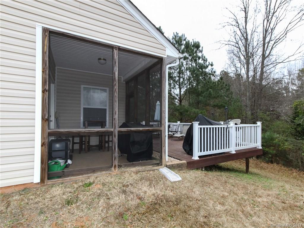 Oaks Of Broadway - Residential