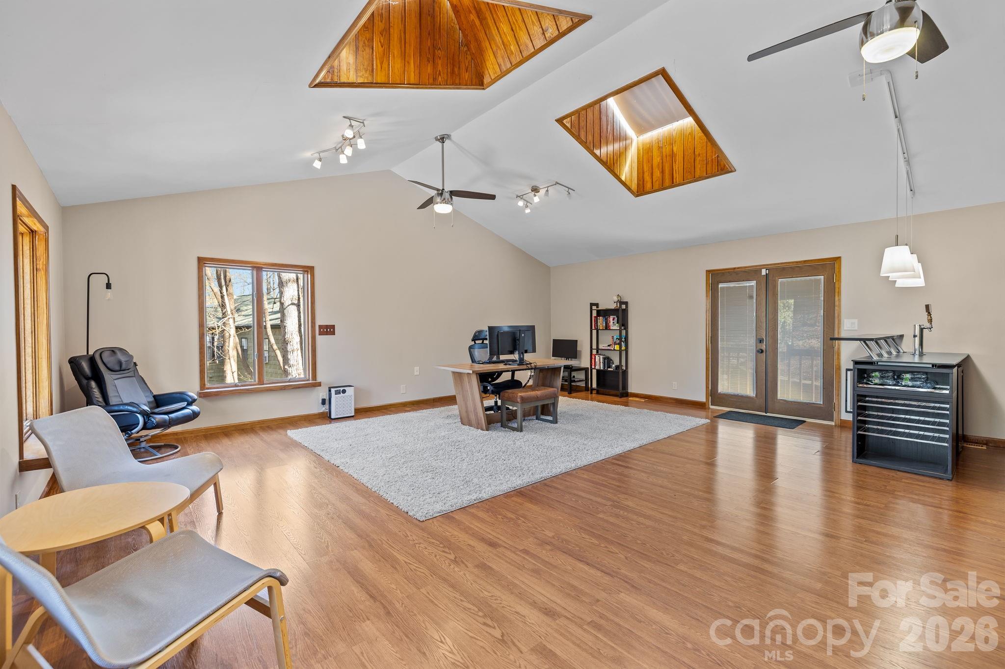 Pine Harbor Estates - Residential