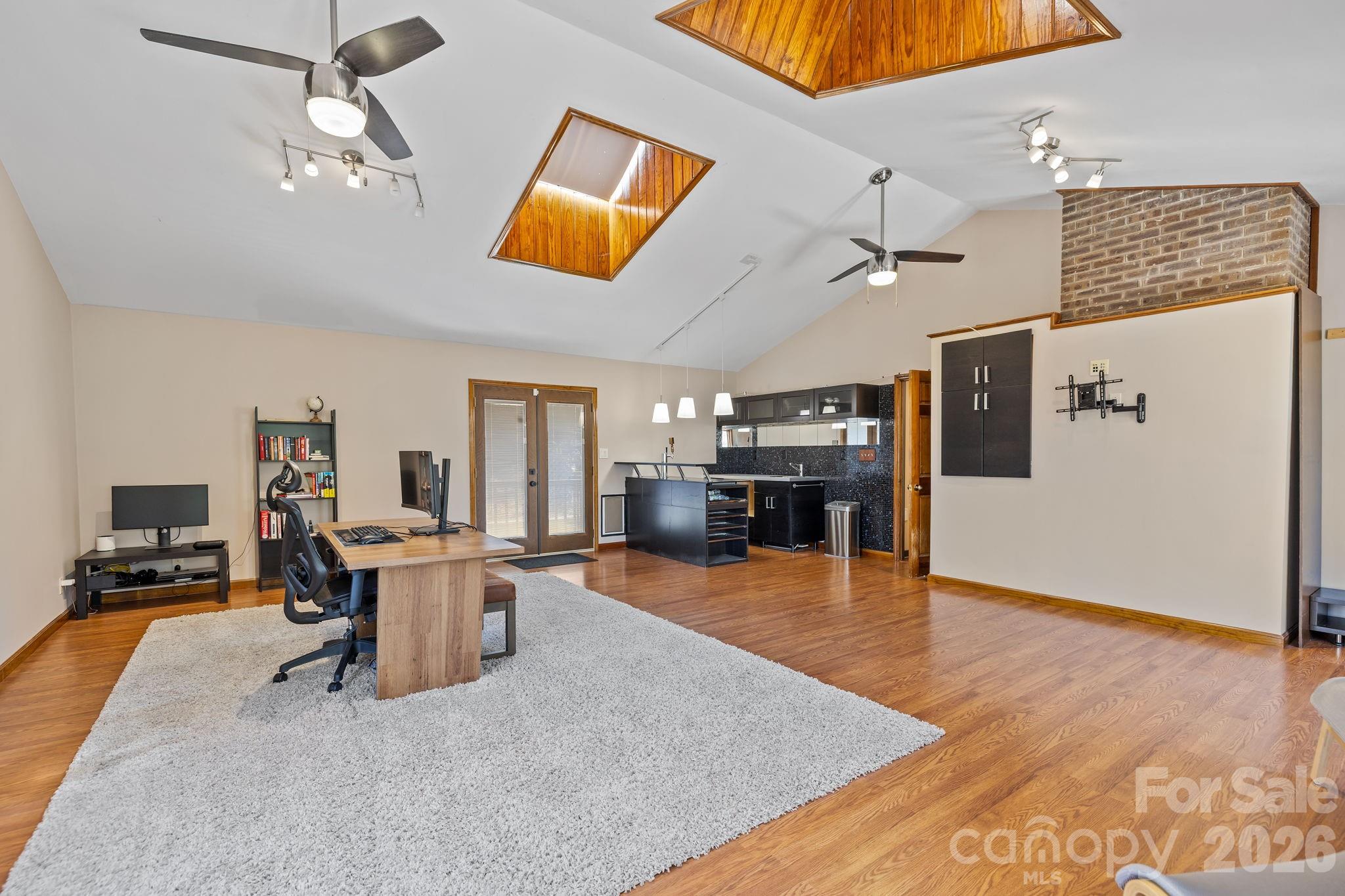 Pine Harbor Estates - Residential