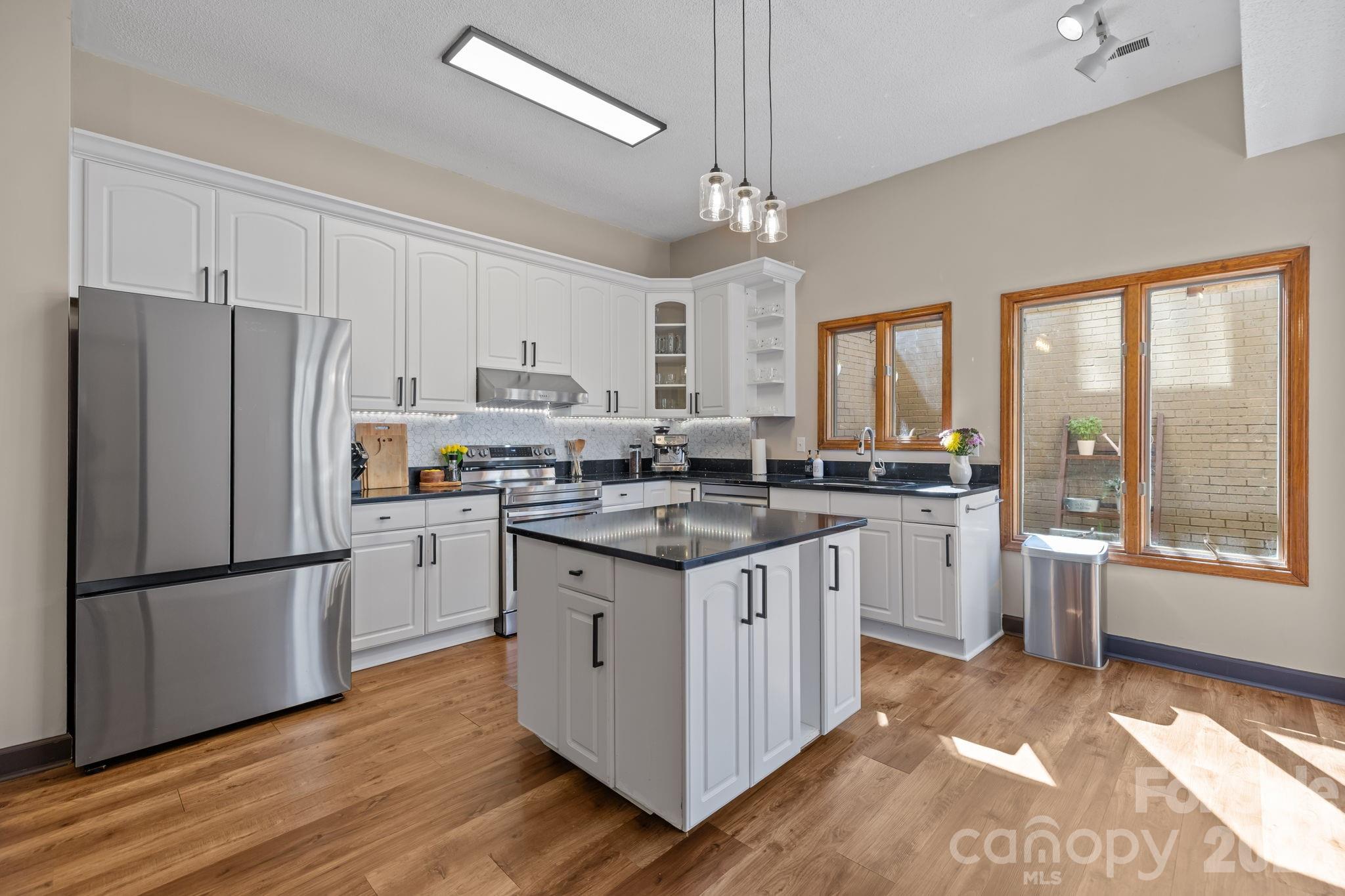 Pine Harbor Estates - Residential