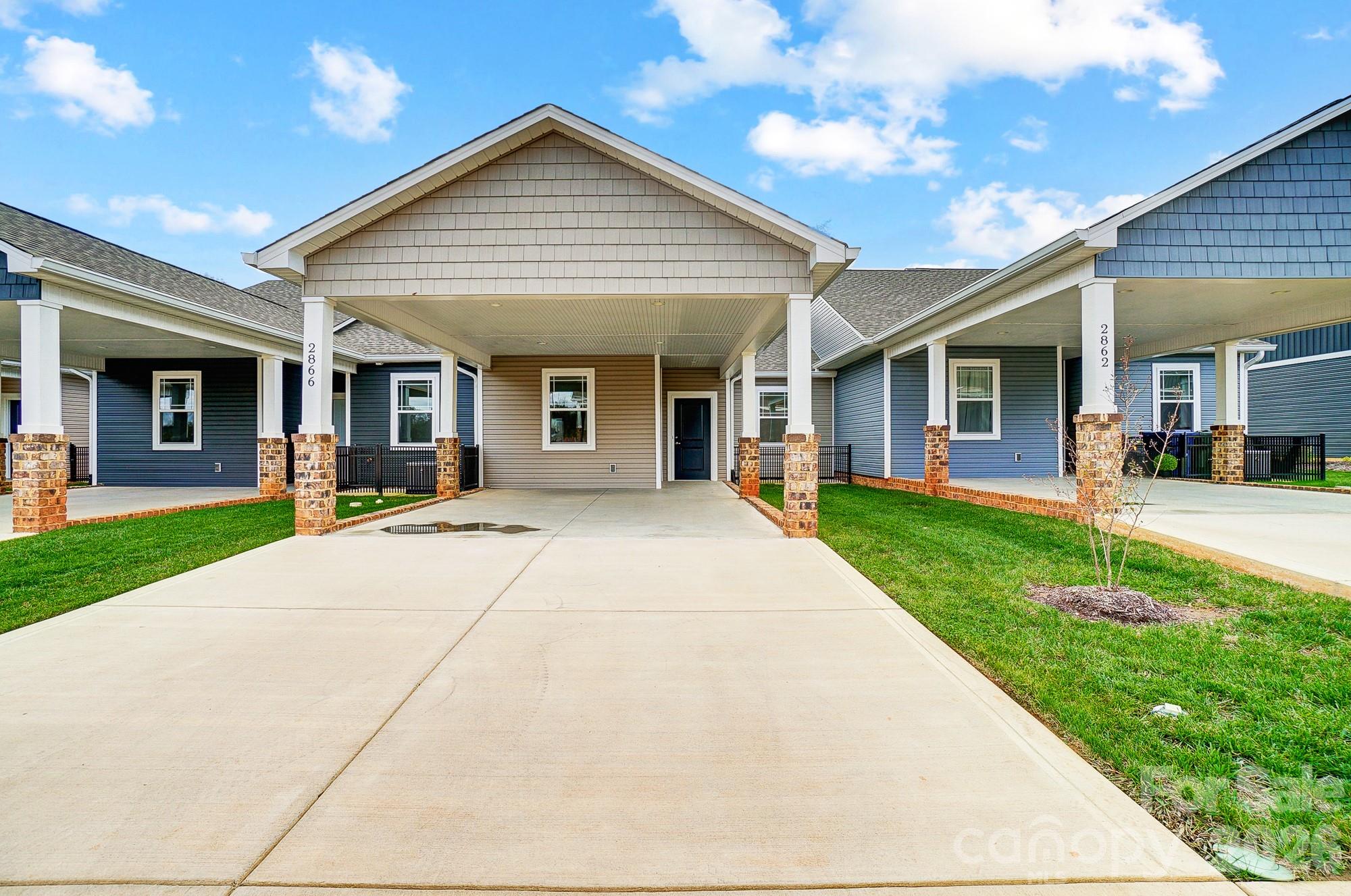 2866 15th Avenue Place SE, Hickory, NC, 28602