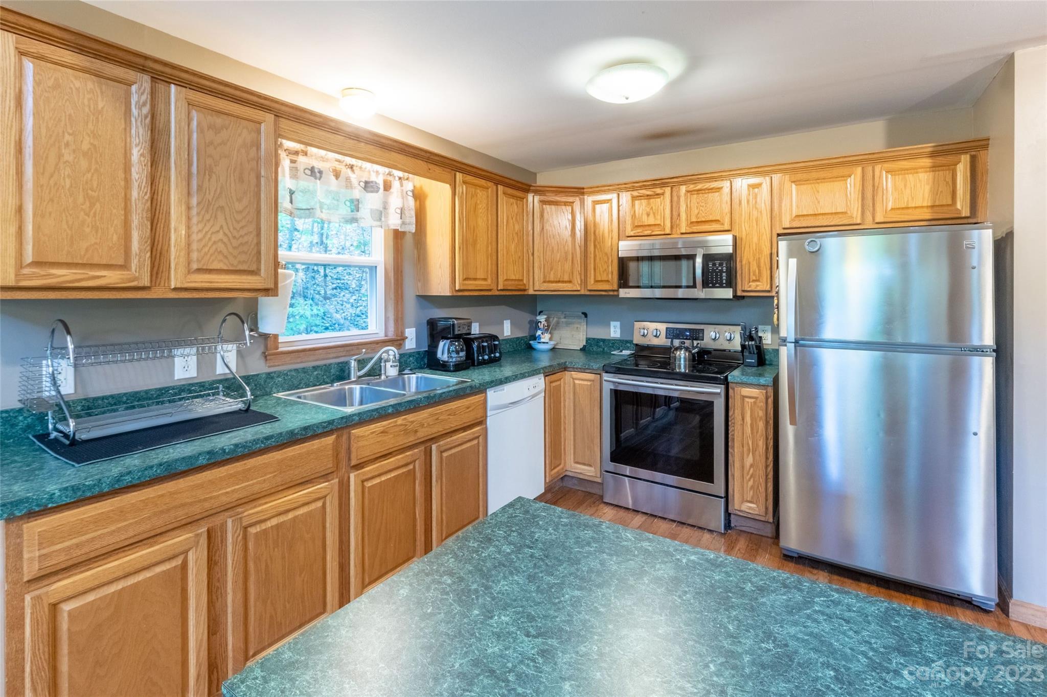 Baines Mtn - Residential