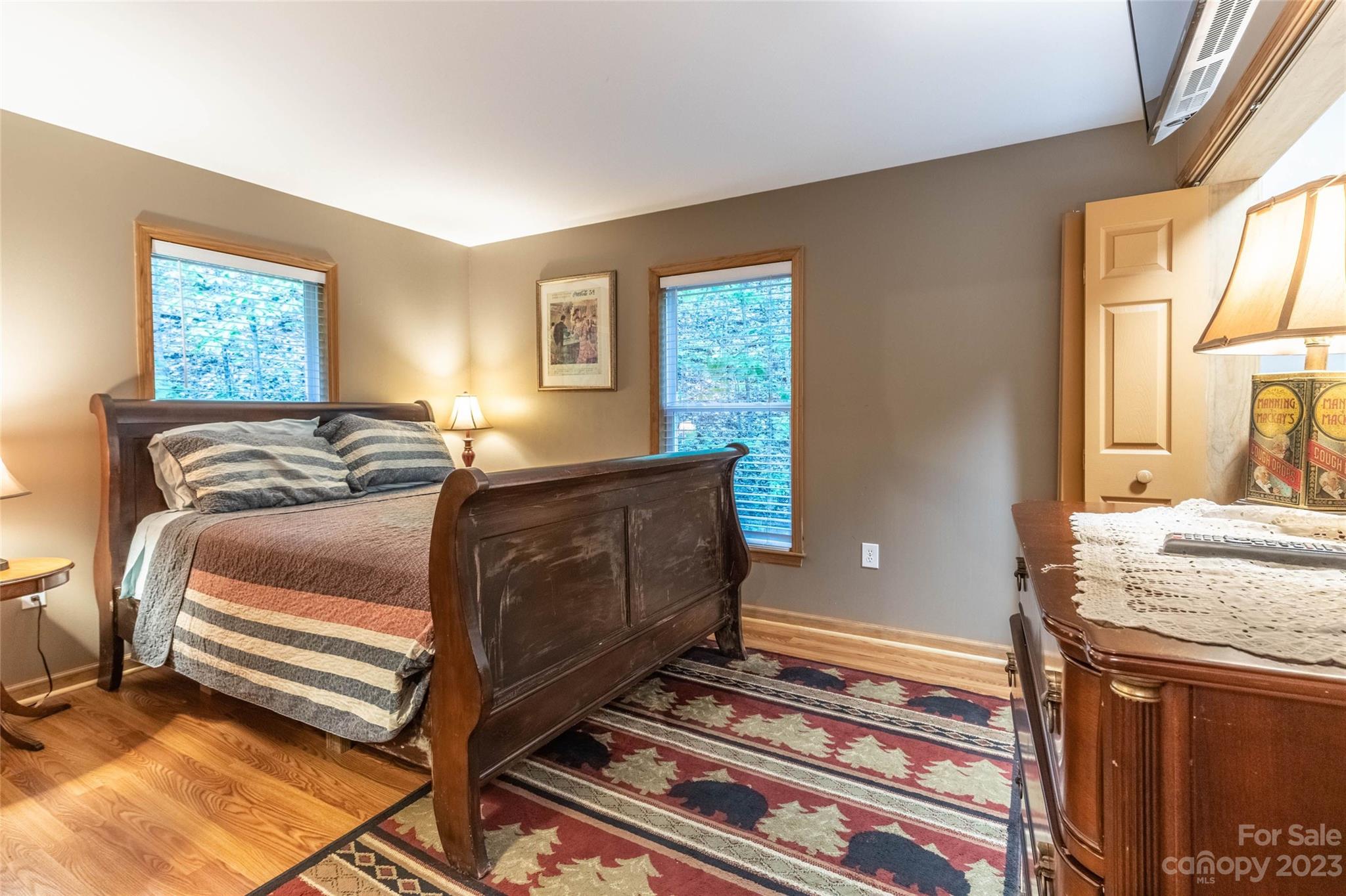 Baines Mtn - Residential