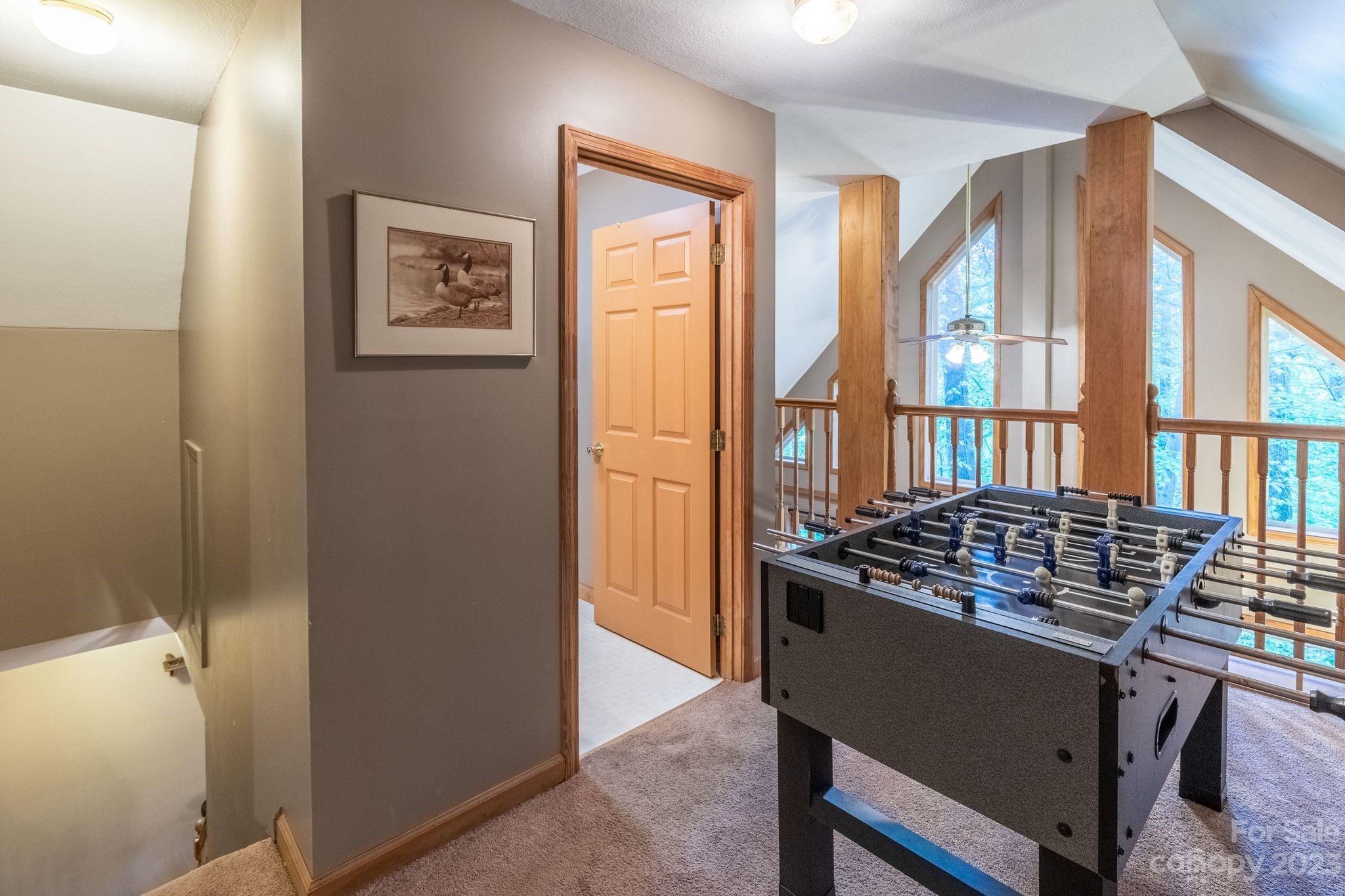 Baines Mtn - Residential