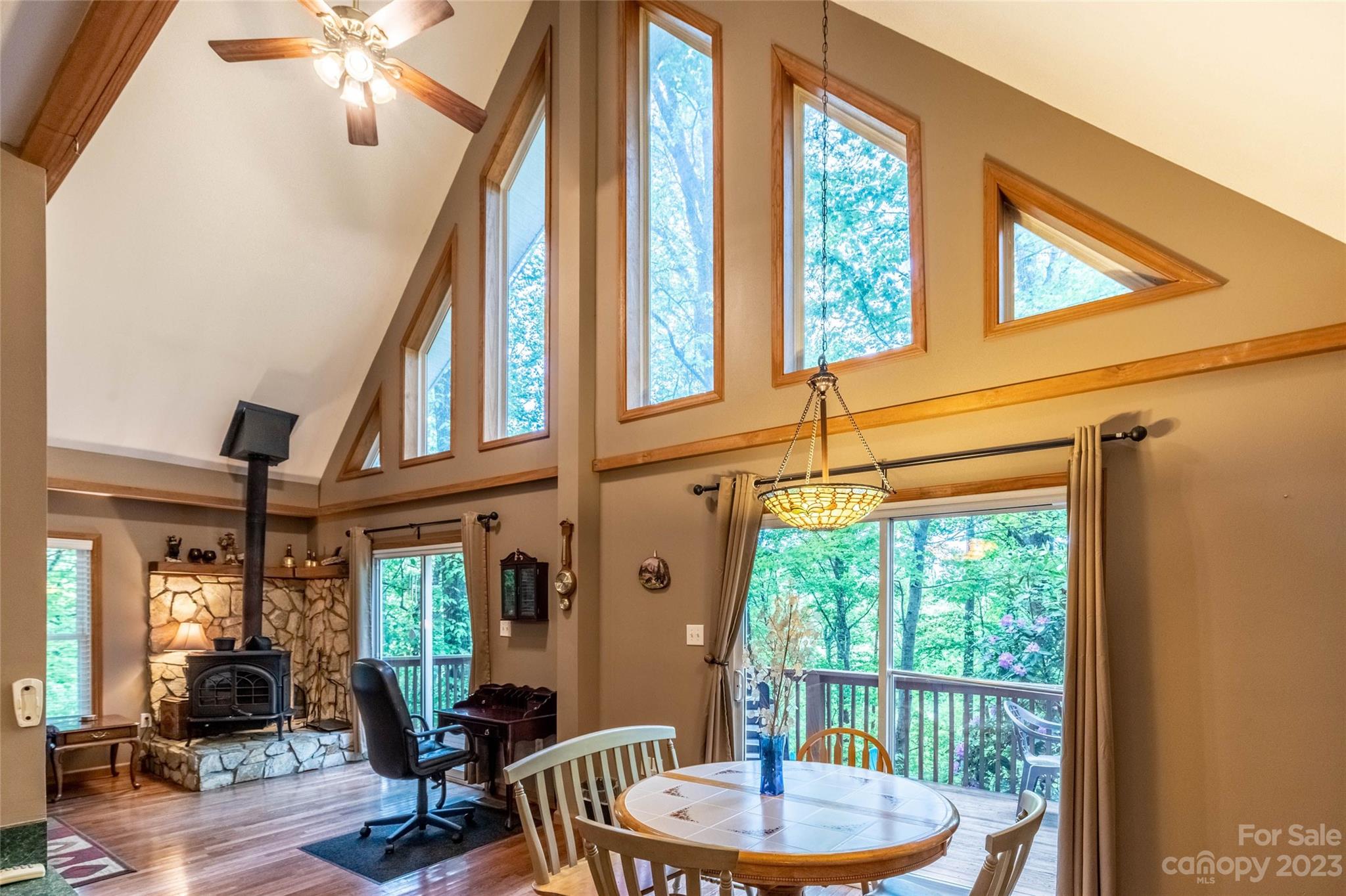 Baines Mtn - Residential