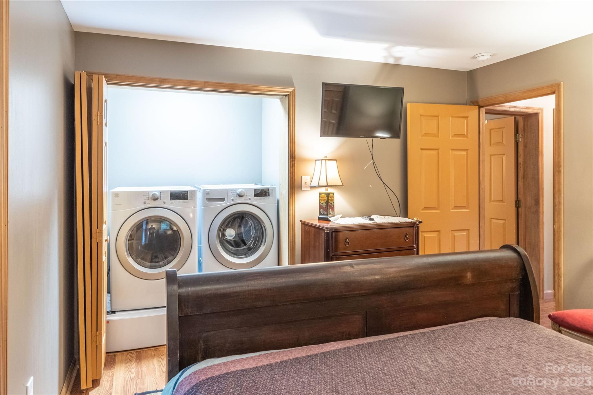 Baines Mtn - Residential