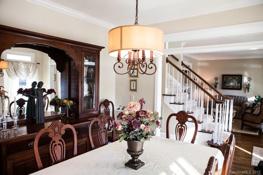 Olde Williamsburg - Residential