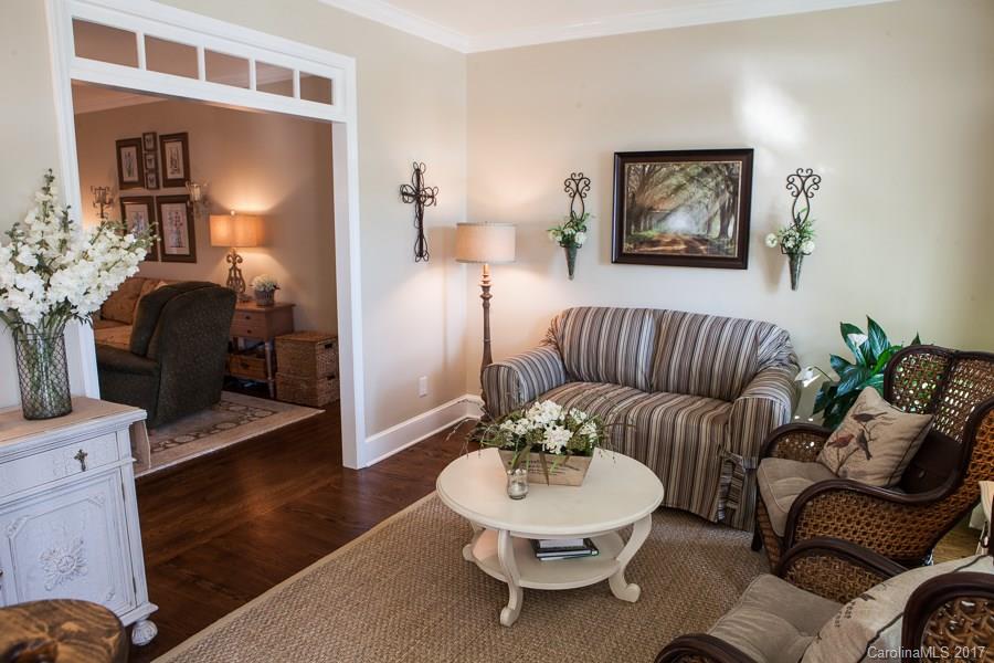 Olde Williamsburg - Residential