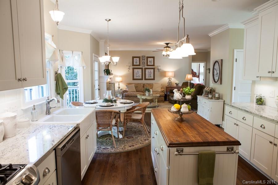 Olde Williamsburg - Residential