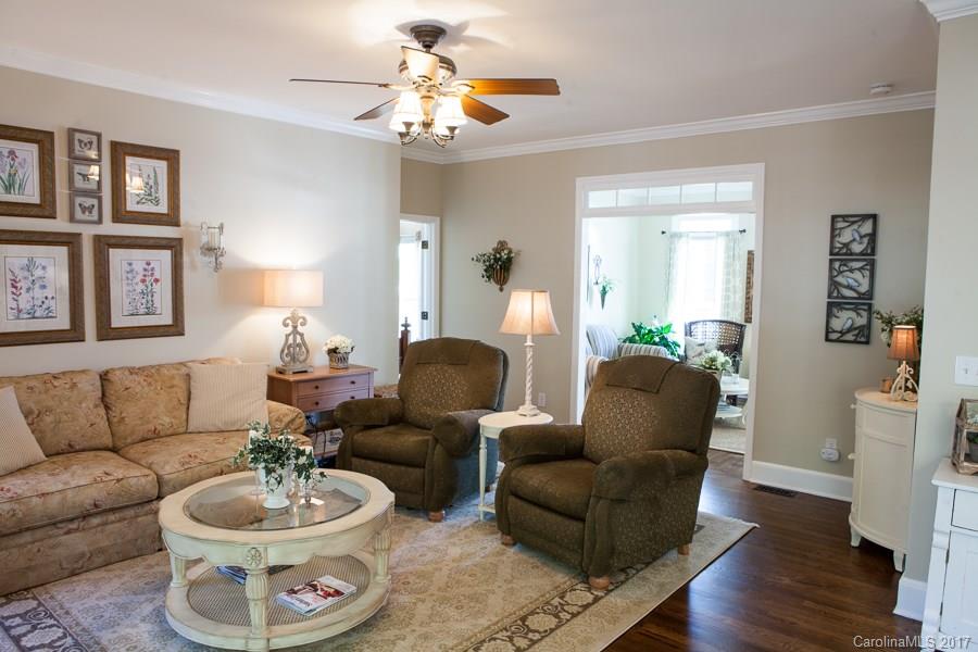 Olde Williamsburg - Residential