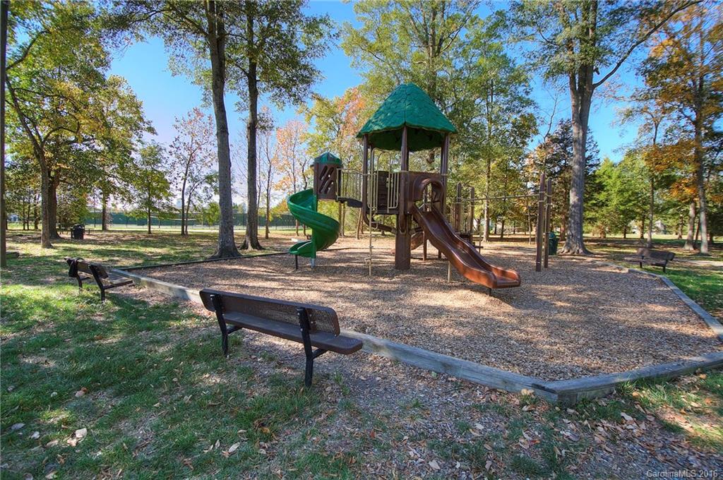 Brandon Oaks - Residential Lease