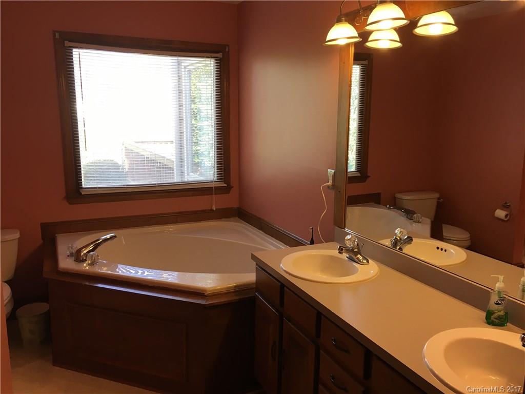 Country Woods East - Residential