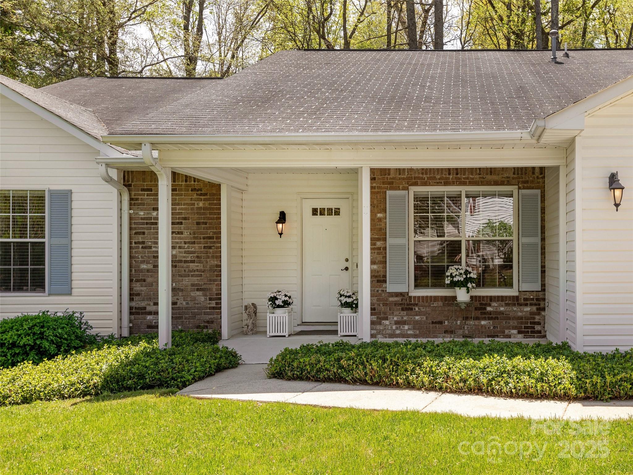 2921 Middleton Place