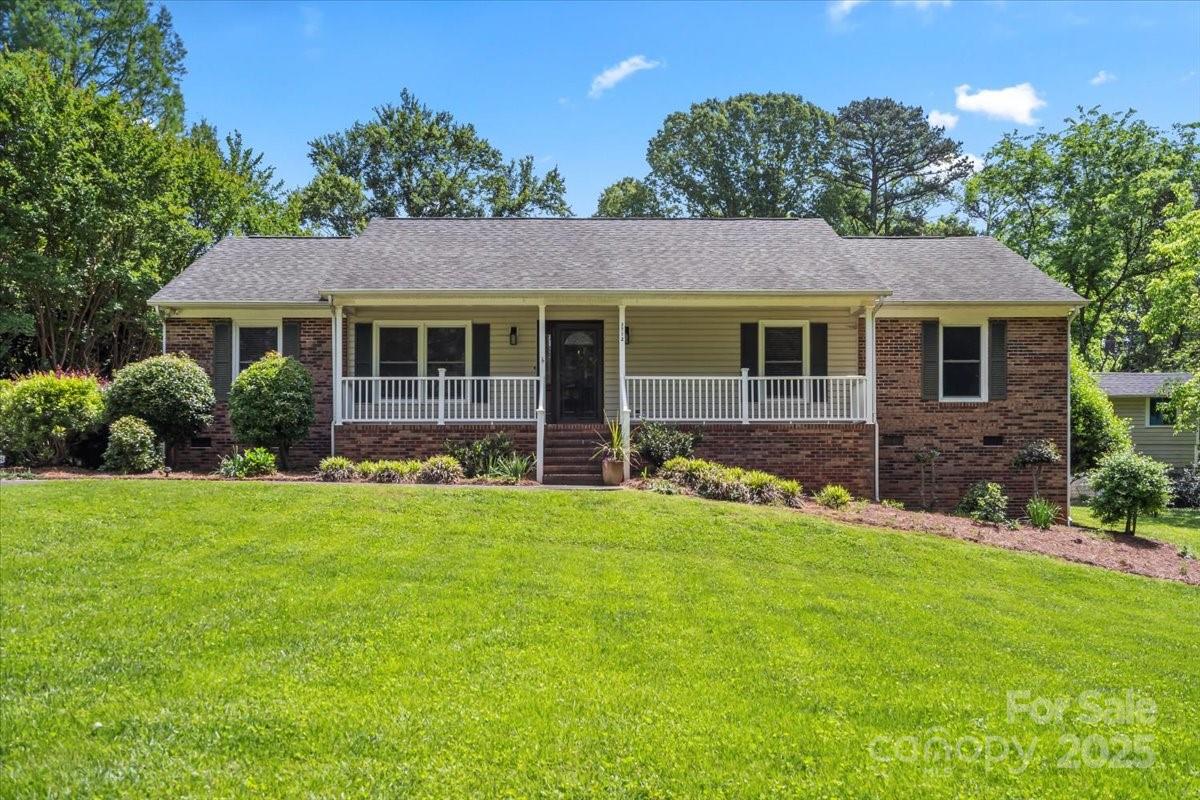 3712 Eaglebrook Drive