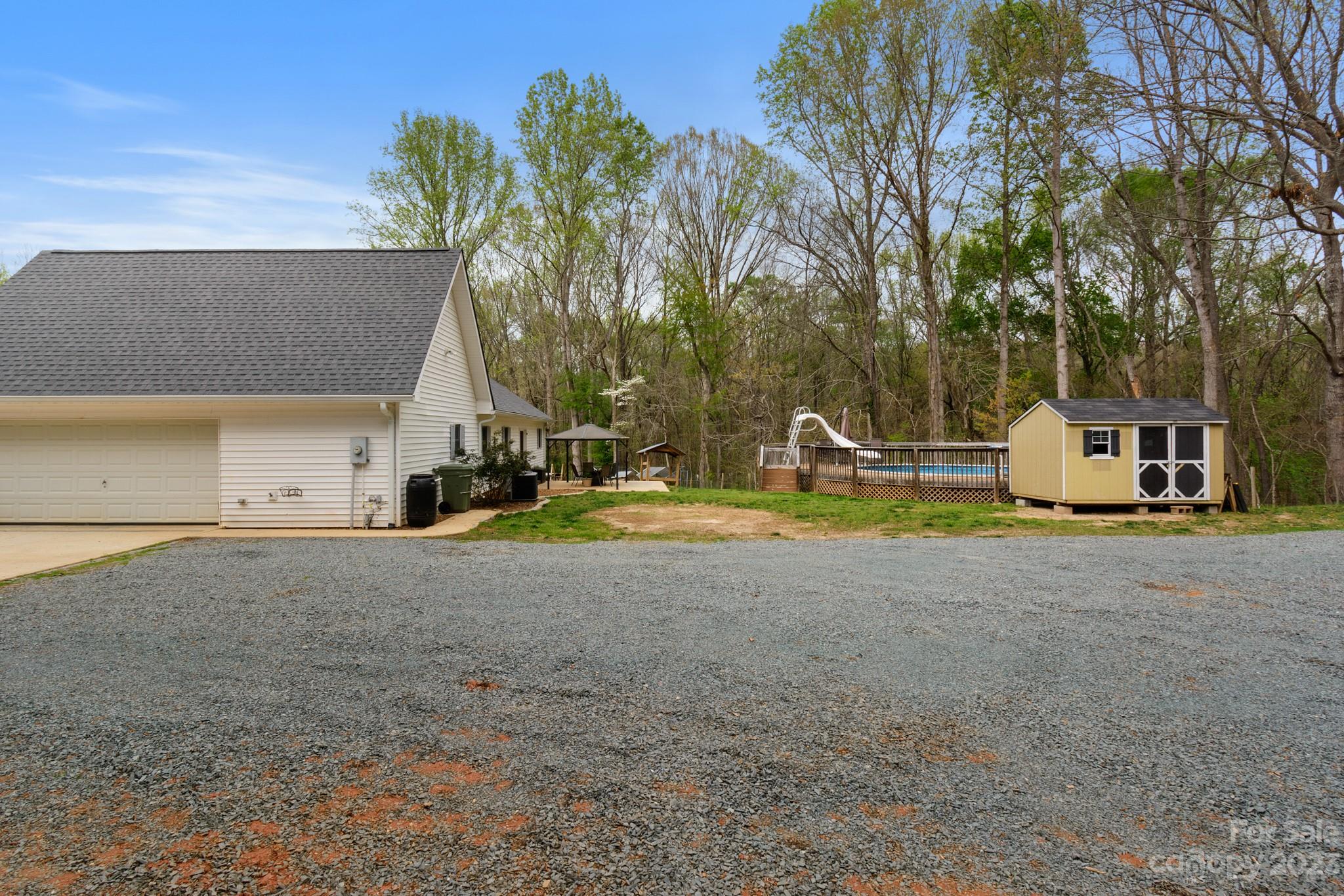 Meadow Ridge - Residential