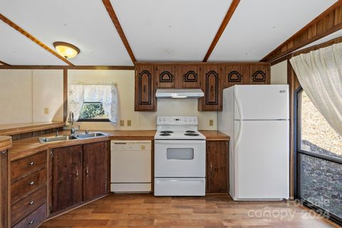 A home in Pisgah Forest