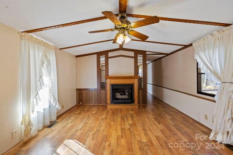 A home in Pisgah Forest