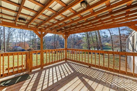 A home in Pisgah Forest