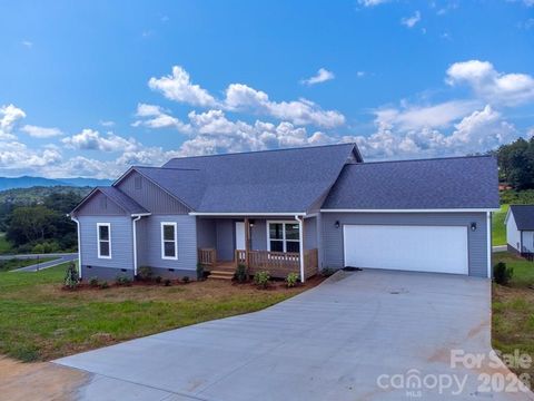 Photo of 381 Scenic Ridge Circle, Franklin, NC 28734 (MLS # 4398880)