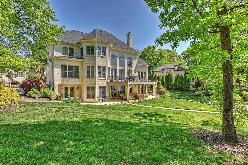 The Peninsula - Residential