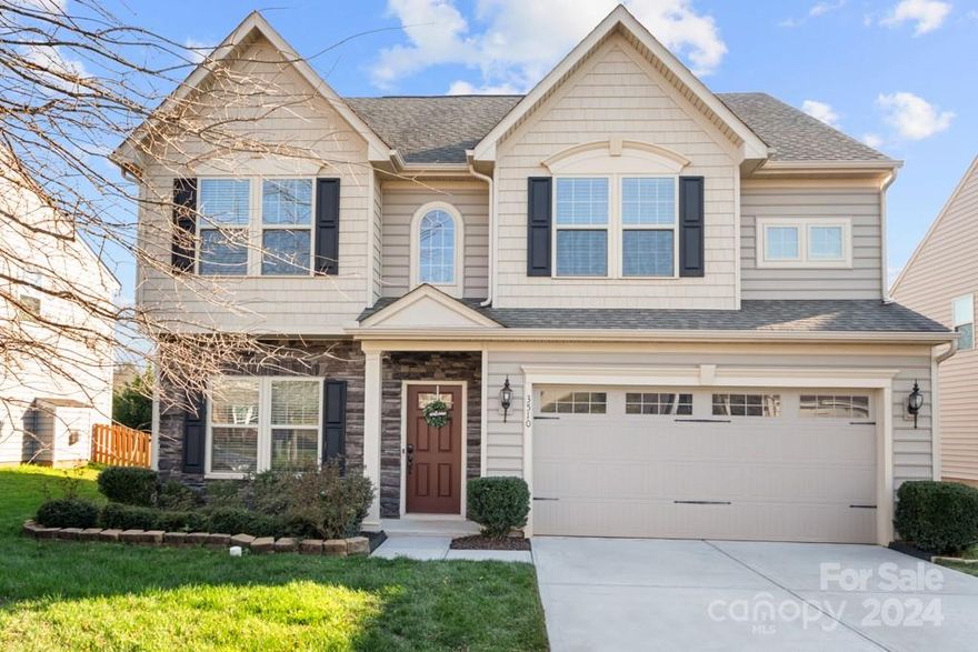 This 4-bedroom, 2.5-bathroom home in the Berewick subdivision of southwest Charlotte offers the perfect blend of comfort, convenience, and entertainment. Its location is ideal, just minutes away from outlets, dining options, and major thoroughfares including I-485, I-77, and I-85.
Inside, you'll find an open-concept kitchen with an extended island featuring seating, perfect for gathering with family and friends. The kitchen also boasts a double oven and stainless steel appliances, making meal preparation a breeze. The spacious Master Bedroom includes an ensuite bathroom with a large soaker tub and a standalone shower, complemented by a sizable walk-in closet for ample storage space. Nice fenced background.
Don't miss the opportunity to explore all that this beautiful home has to offer!