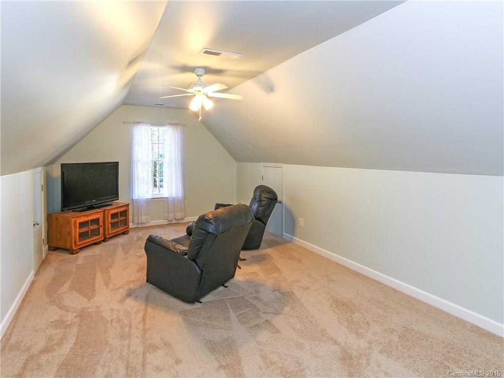 Lynnwood Farms - Residential