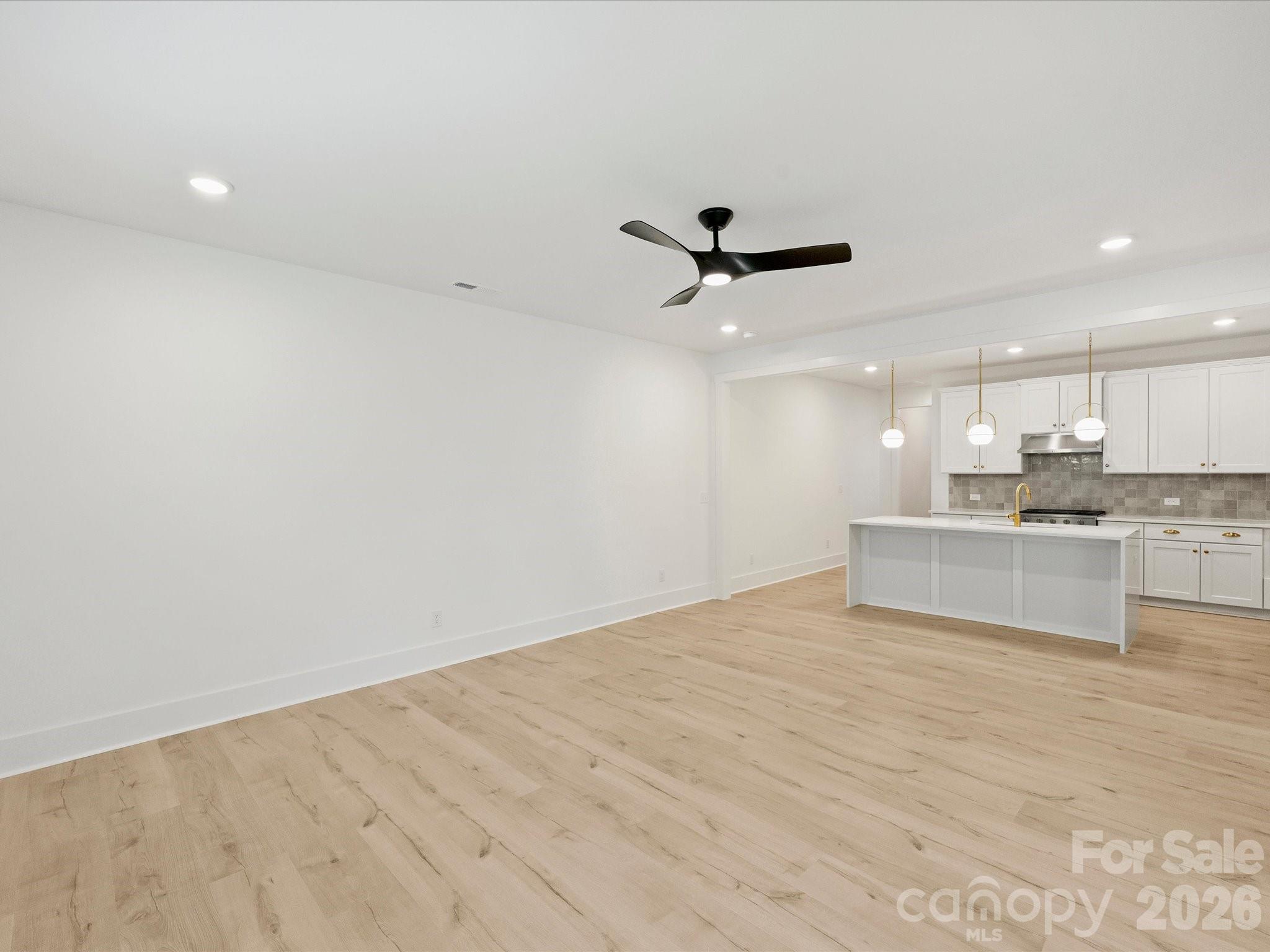 1125 E 35th Street