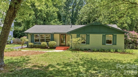 Photo of 7107 Sherbourne Drive, Charlotte, NC 28210 (MLS # 4403064)