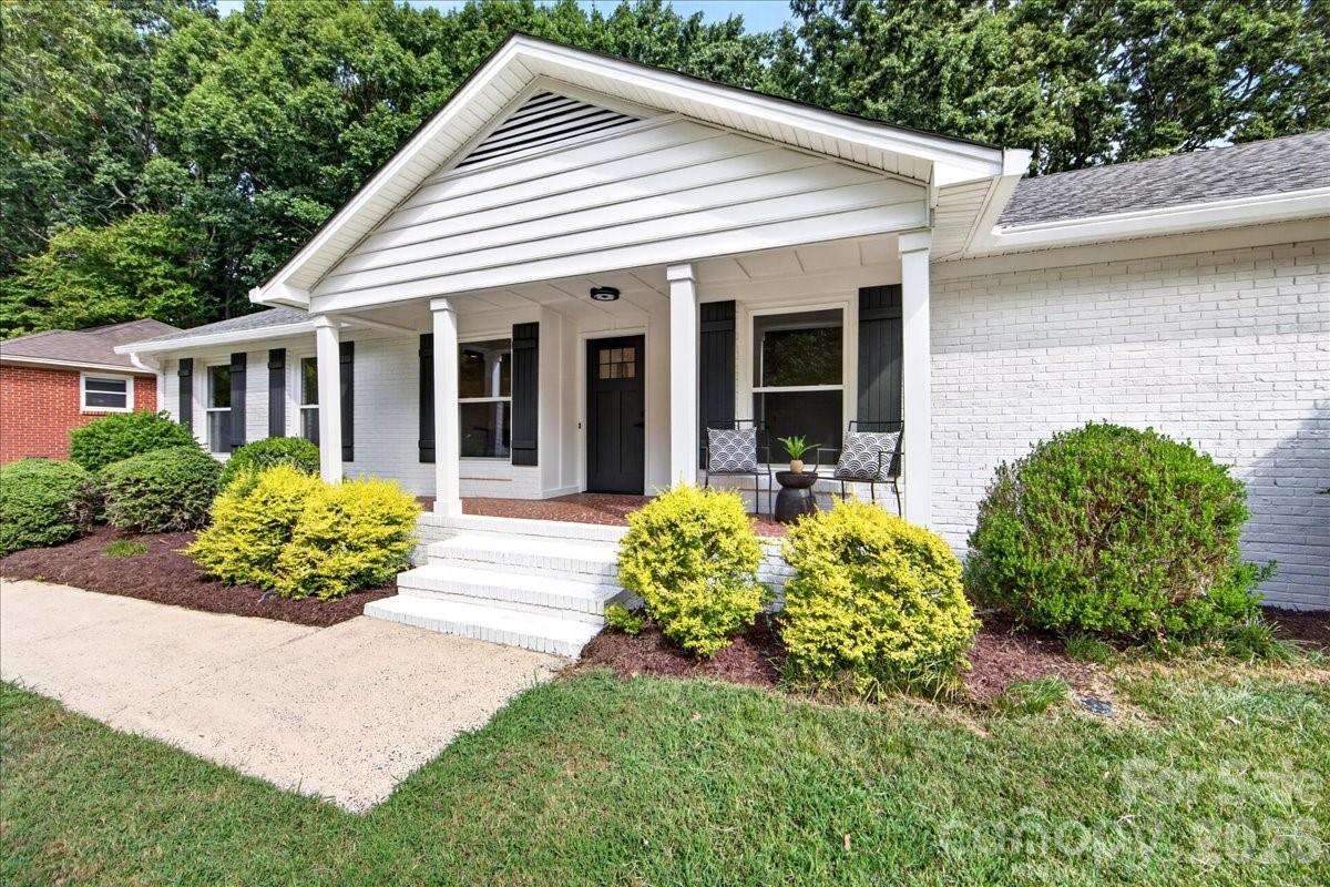 1236 Beechdale Drive