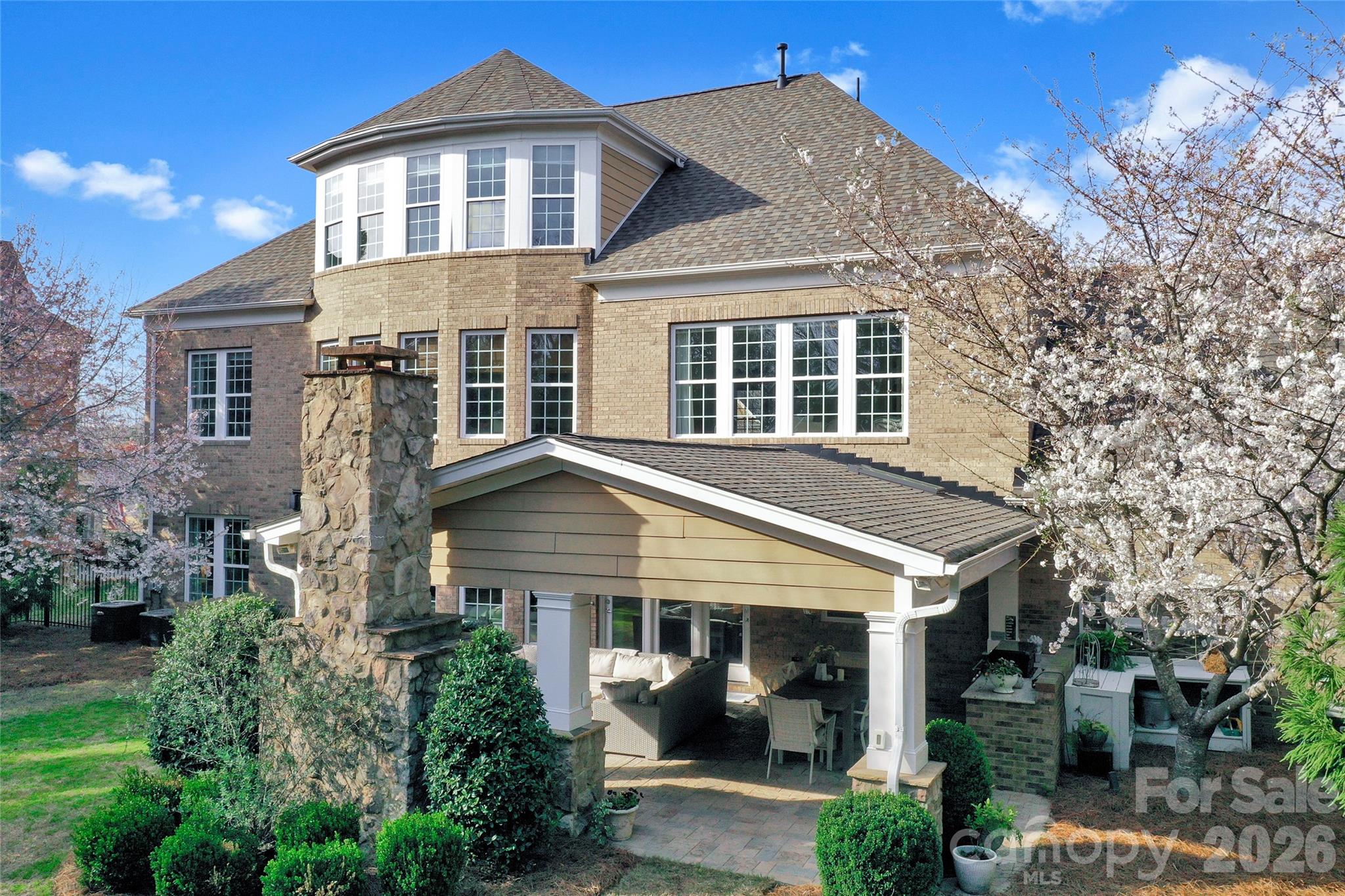 The Chimneys Of Marvin - Residential