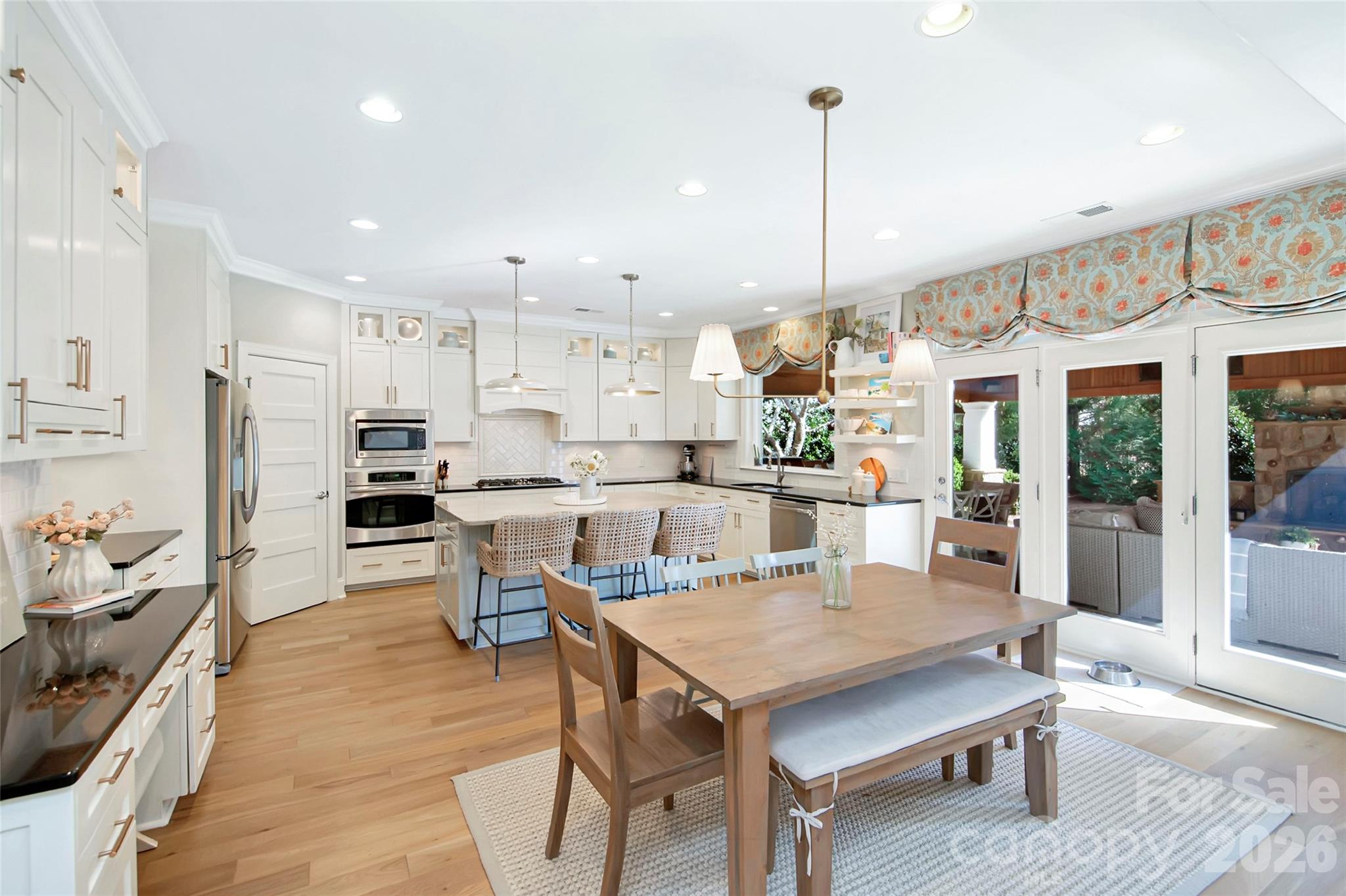 The Chimneys Of Marvin - Residential