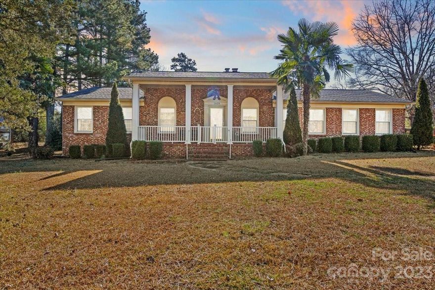 Welcome to this charming home nestled in the heart of Rock Hill. This captivating property boasts four generously sized bedrooms and two well-appointed bathrooms, Engulfed in natural light throughout, the spacious layout offers maximum comfort and versatility for both relaxing and entertaining. A standout feature of this delightful residence is the amply-sized kitchen. Step into the expansive flat yard, the perfect canvas for outdoor living; whether you envision morning cups of coffee on the patio, weekend barbeques, Its prime location further enhances this enticing property. Conveniently situated, accessing local amenities, schools, and leisure is effortless. In Rock Hill, you'll enjoy a warm, community atmosphere while being a short drive away from the hustle and bustle of city life.