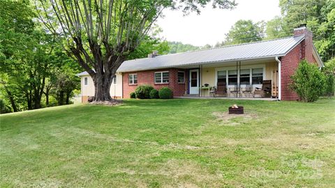 53 Windy Oaks Ridge Burnsville NC 28714