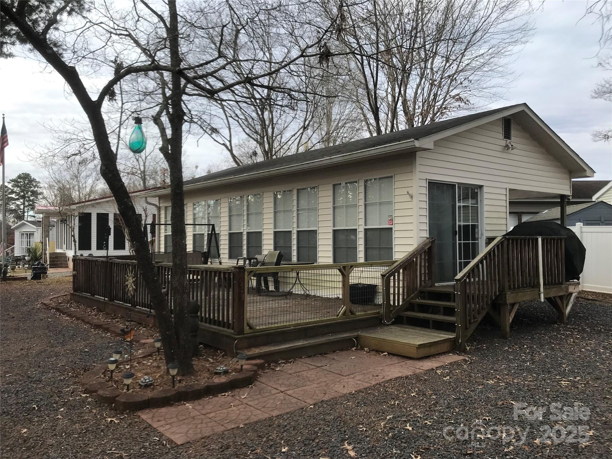 Twin Harbor - Residential