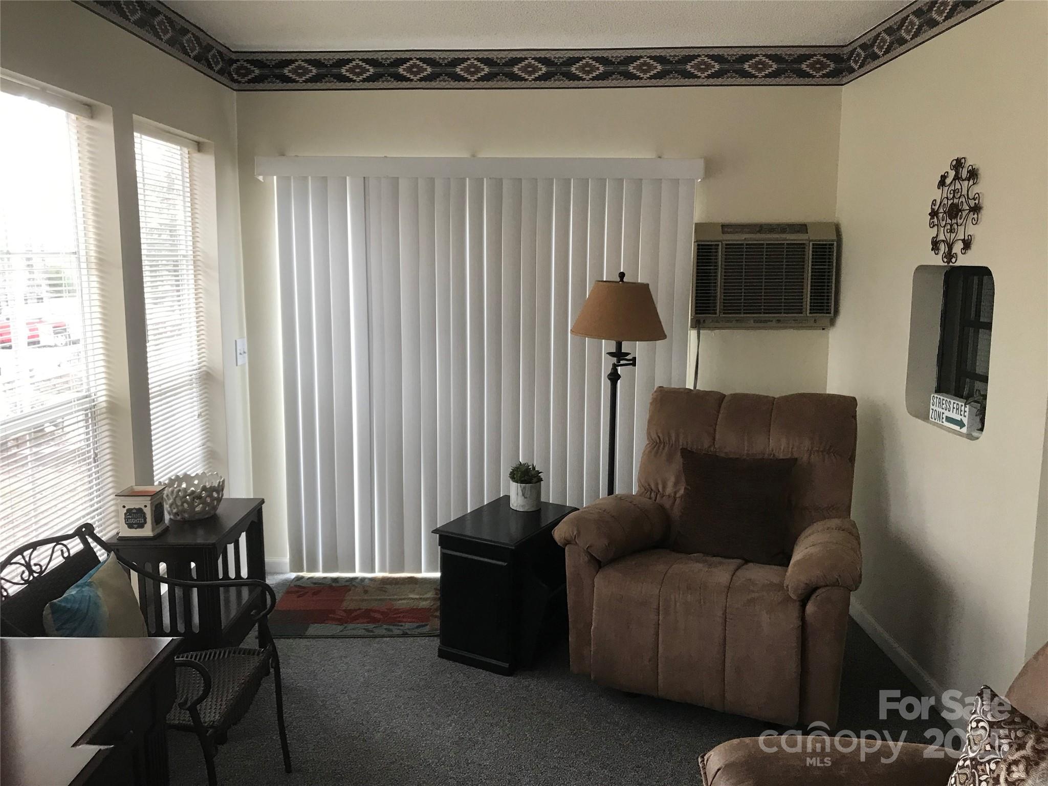 Twin Harbor - Residential