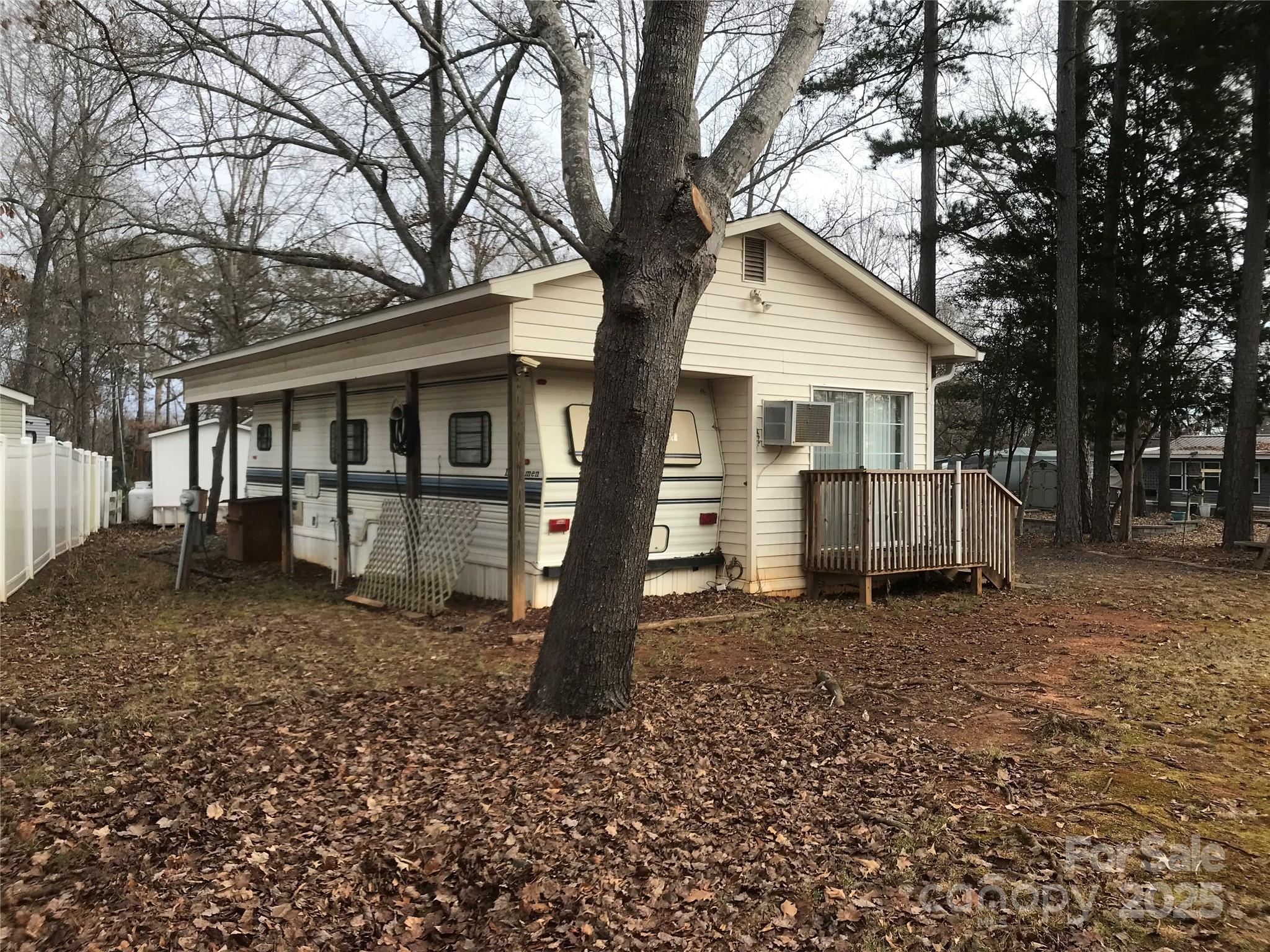 Twin Harbor - Residential