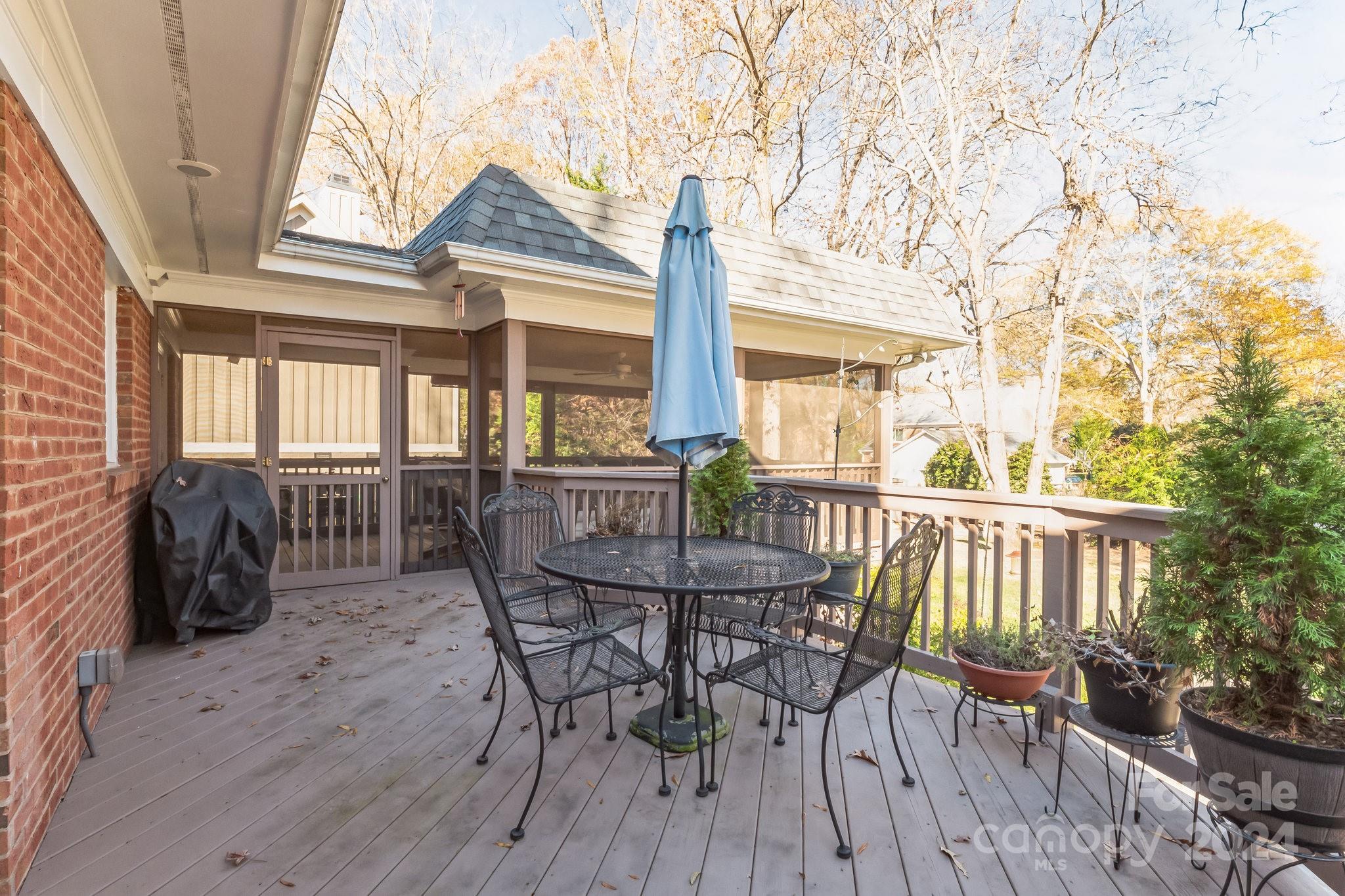 Governors Square - Residential