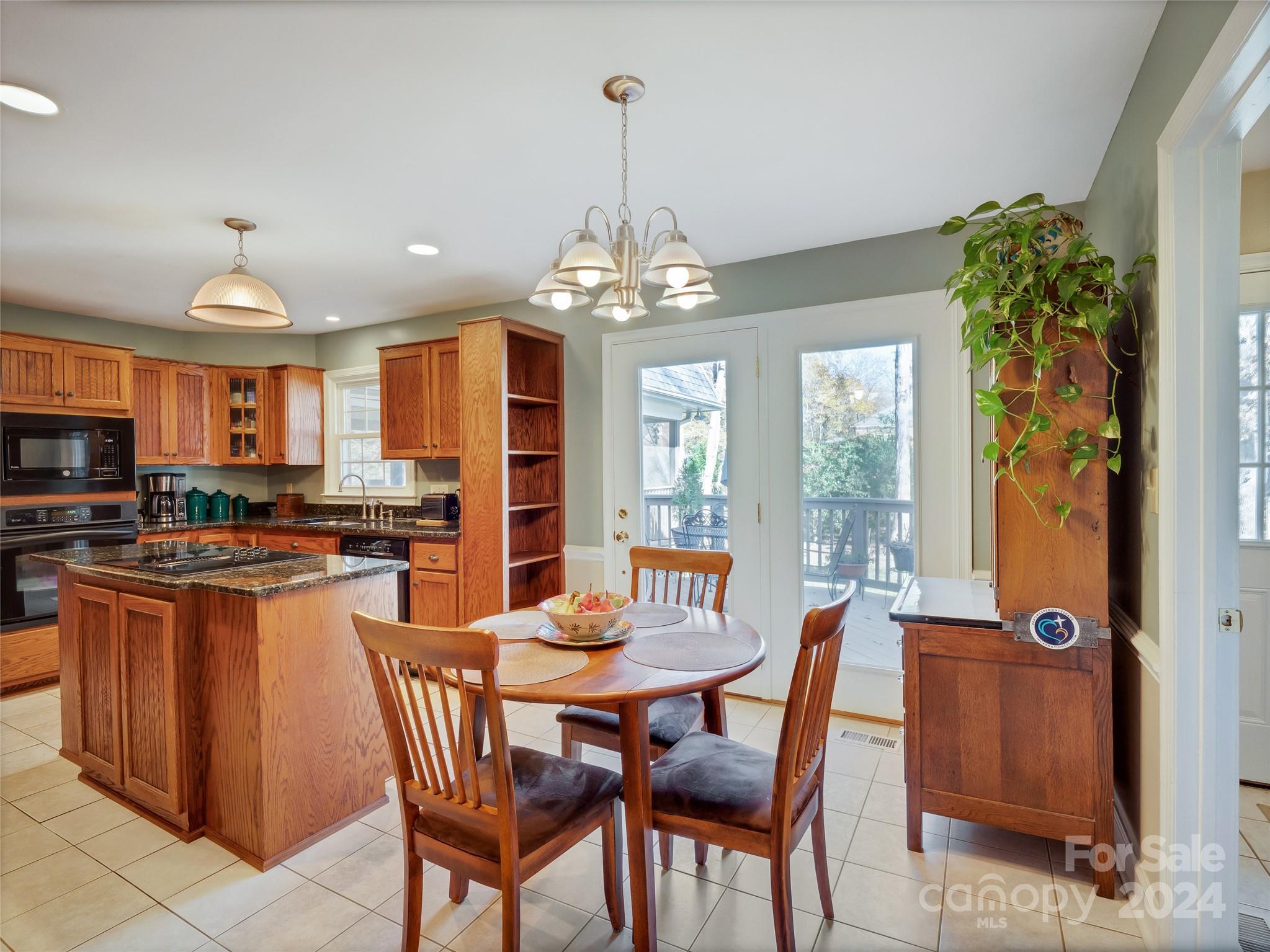 Governors Square - Residential