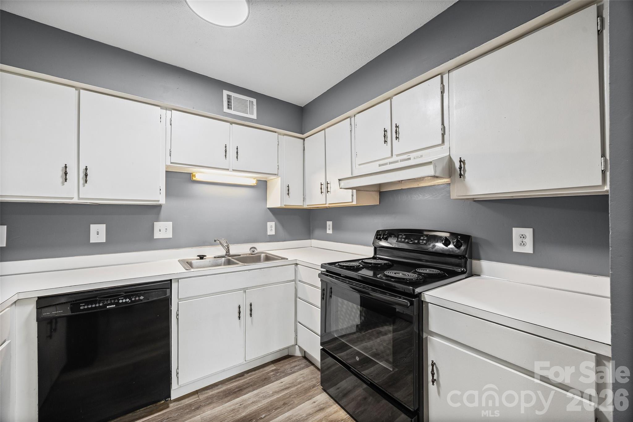 Pawtuckett on The Green - Residential