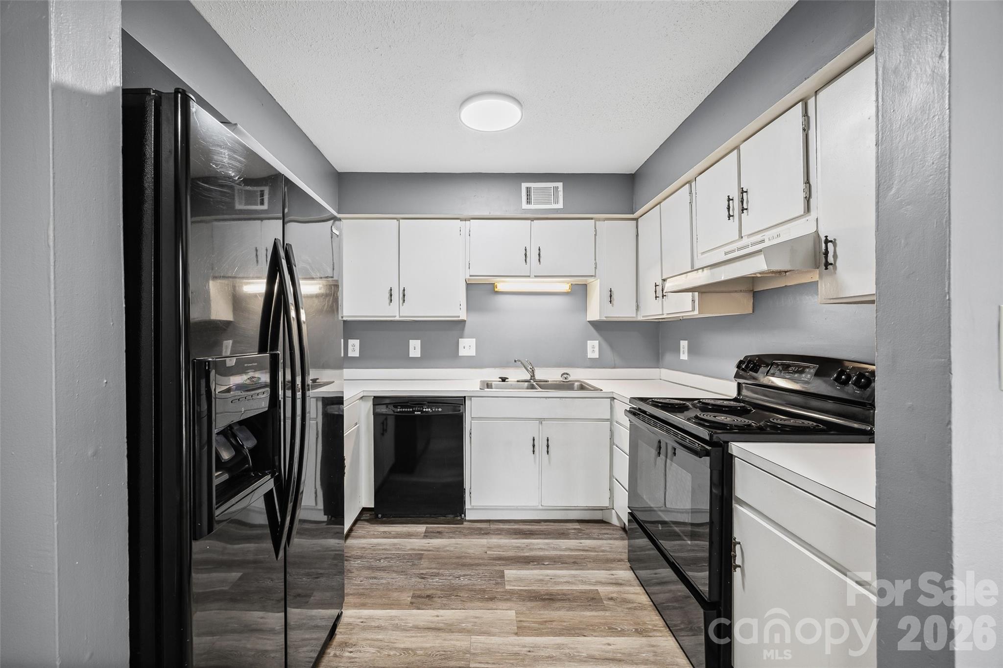 Pawtuckett on The Green - Residential