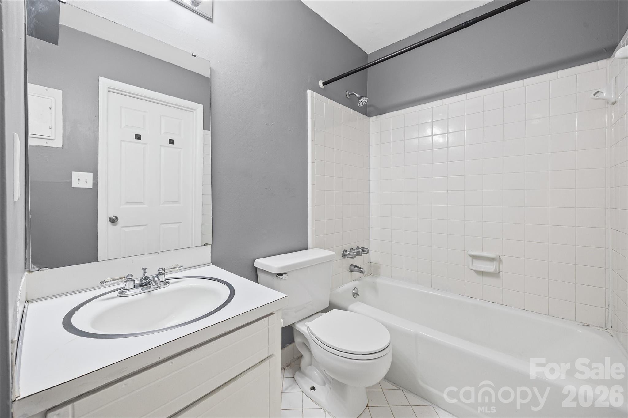 Pawtuckett on The Green - Residential