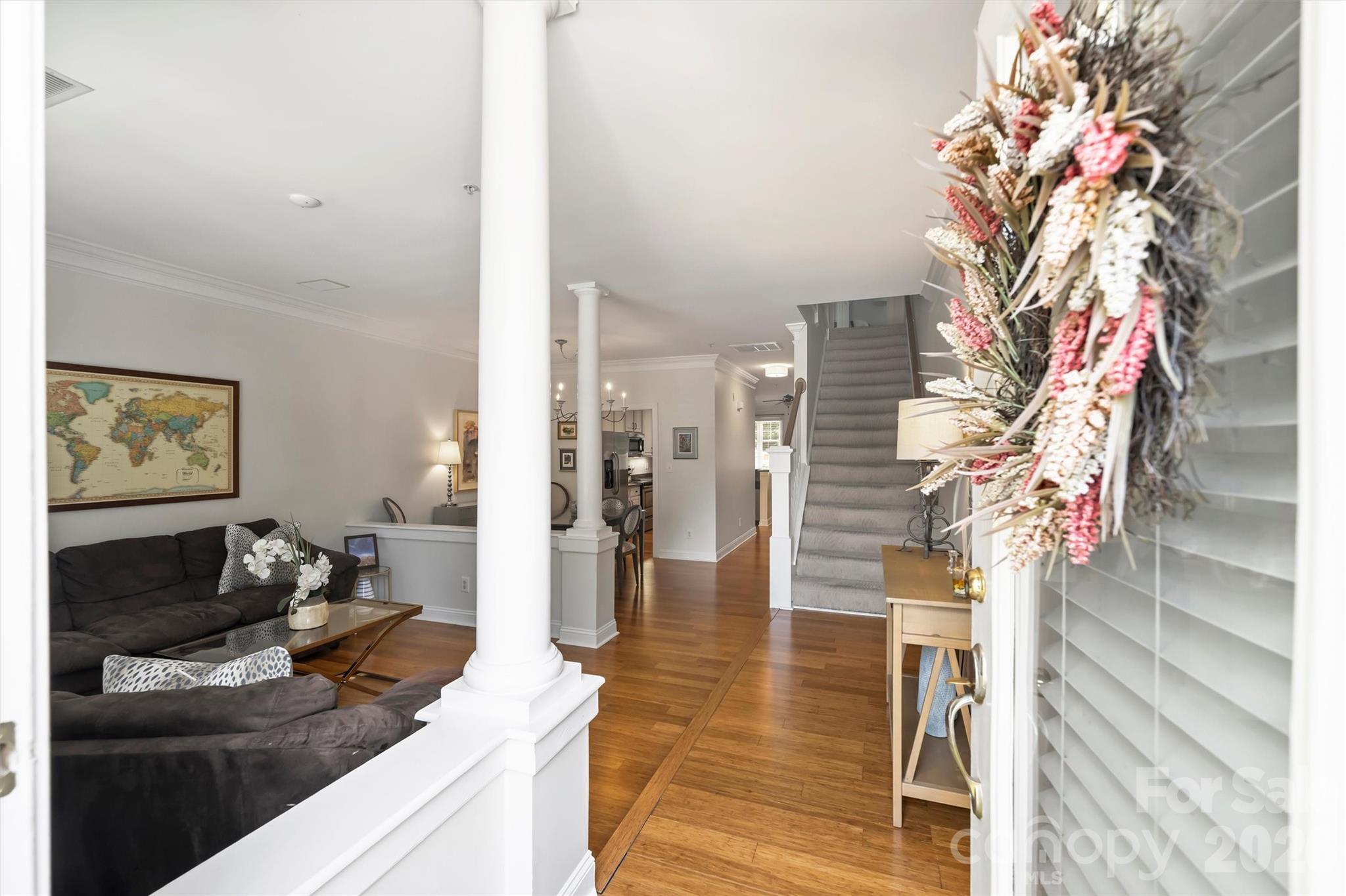 1144 Hampton Gardens Lane