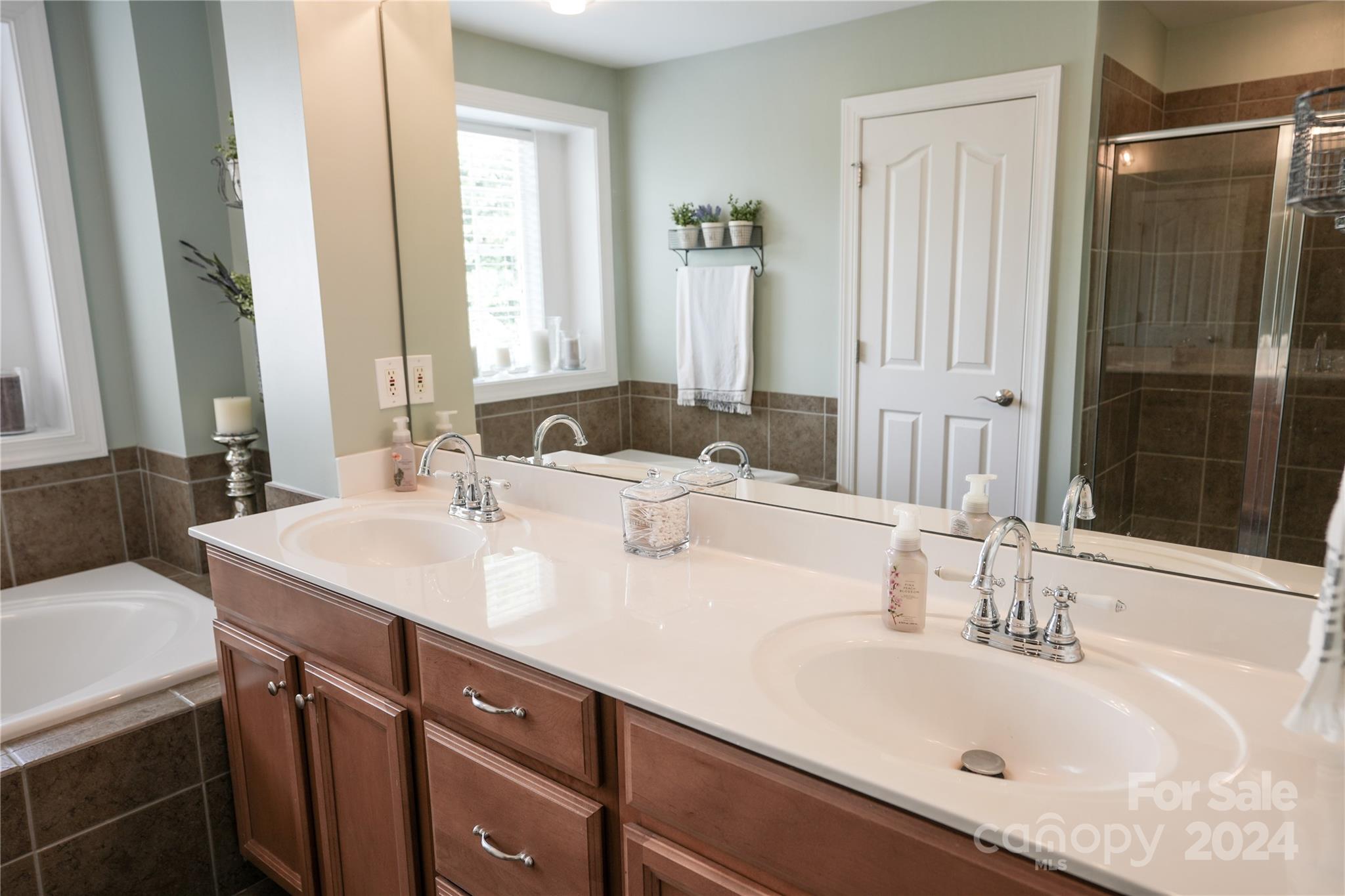 The Cove at Chesapeake Pointe - Residential