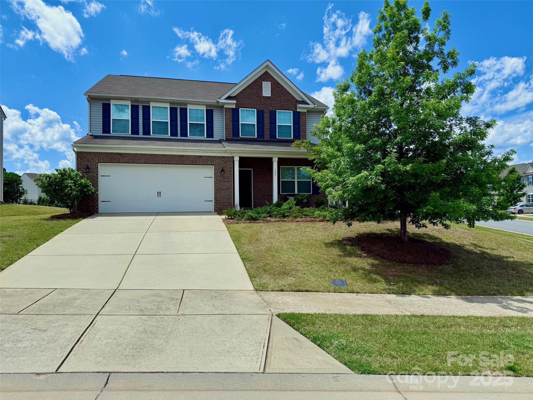 121 Mackinac Drive