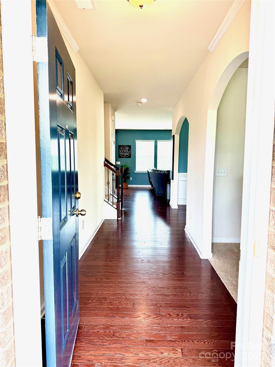 121 Mackinac Drive